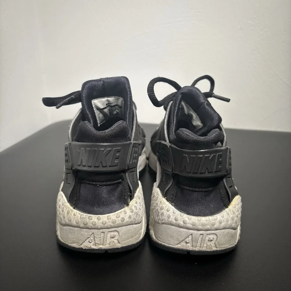 Nike Air Huarache Run Women's Shoes Size 6.5 Black-Black-White 634835-006 Casual